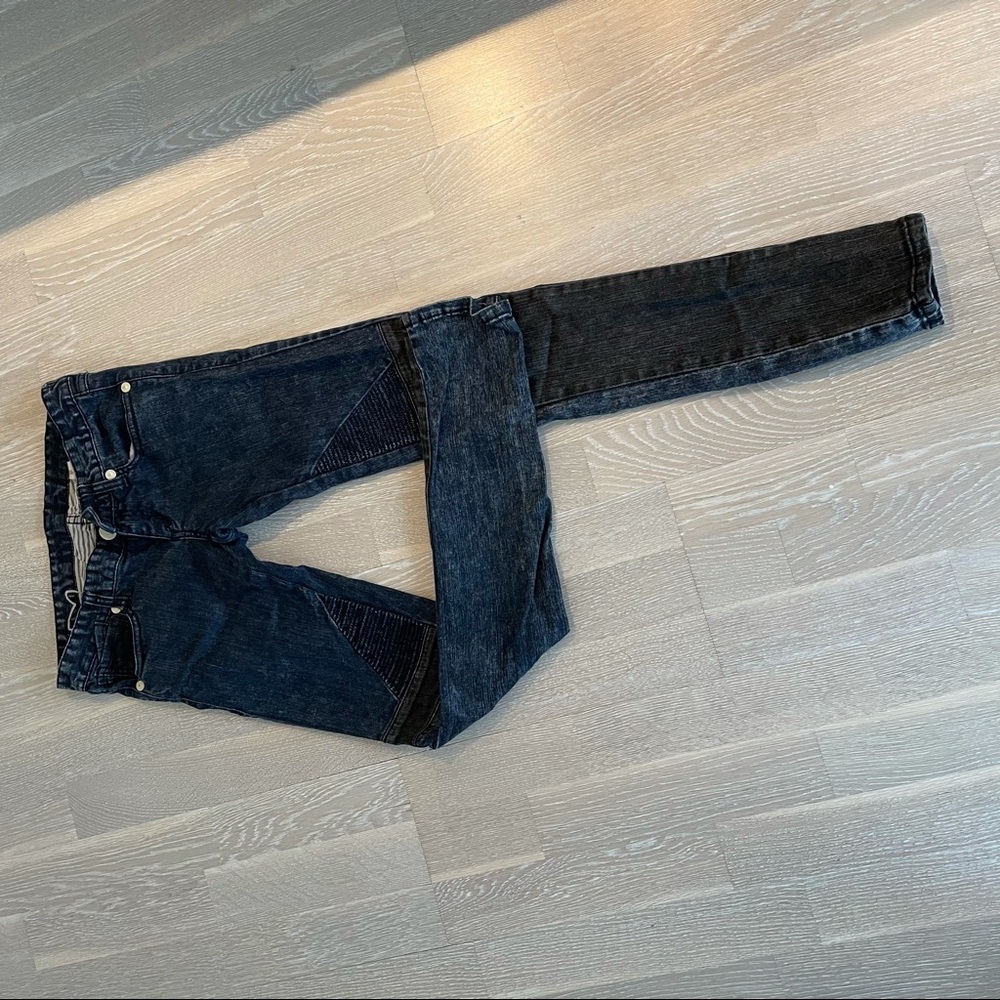 Low rise skinny jeans